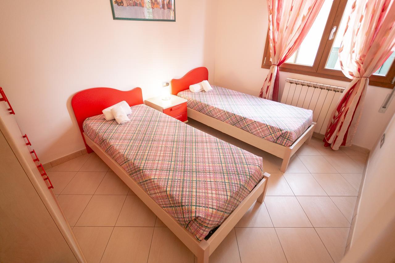 Appartamenti Sottomarina Carla Exterior foto